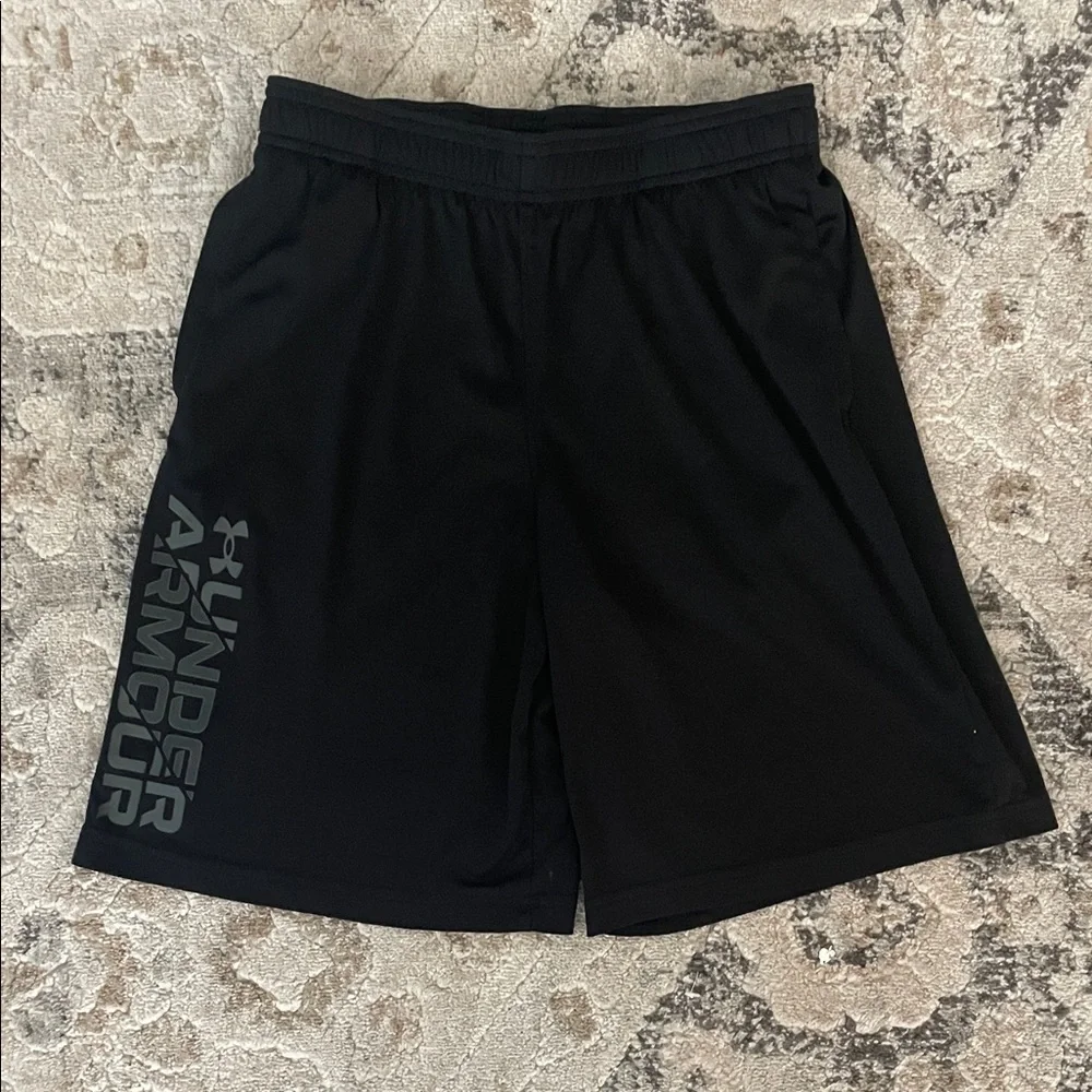 Under Armour Kids Shorts Set - Red, Gray, Black - Picture 5 of 13